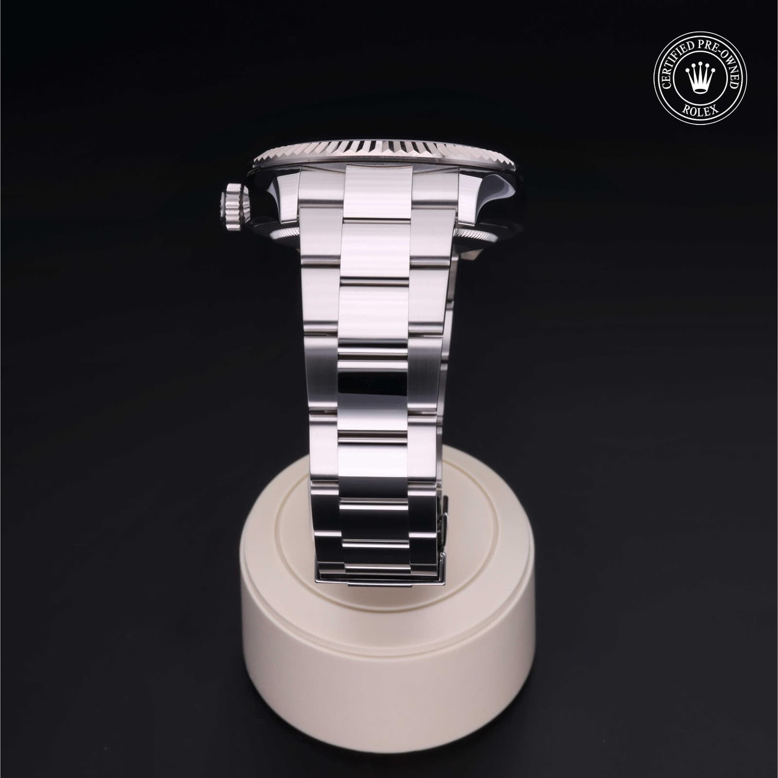 Sky-Dweller - image 4