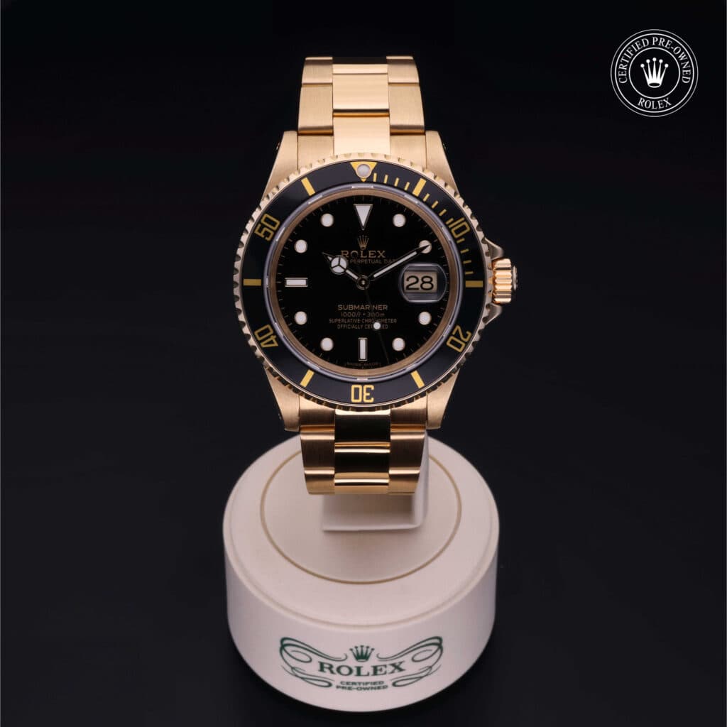 Oyster Perpetual Submariner Date - image 2