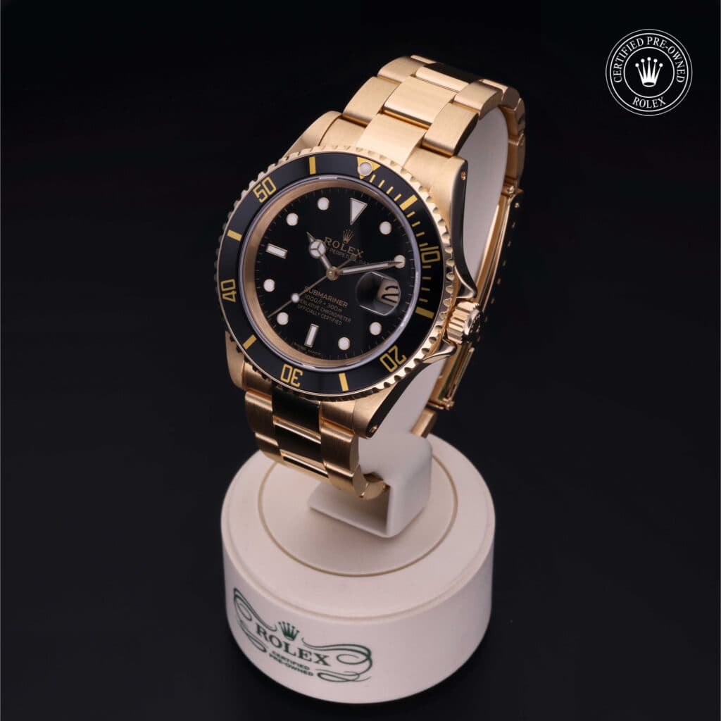 Oyster Perpetual Submariner Date - image 3