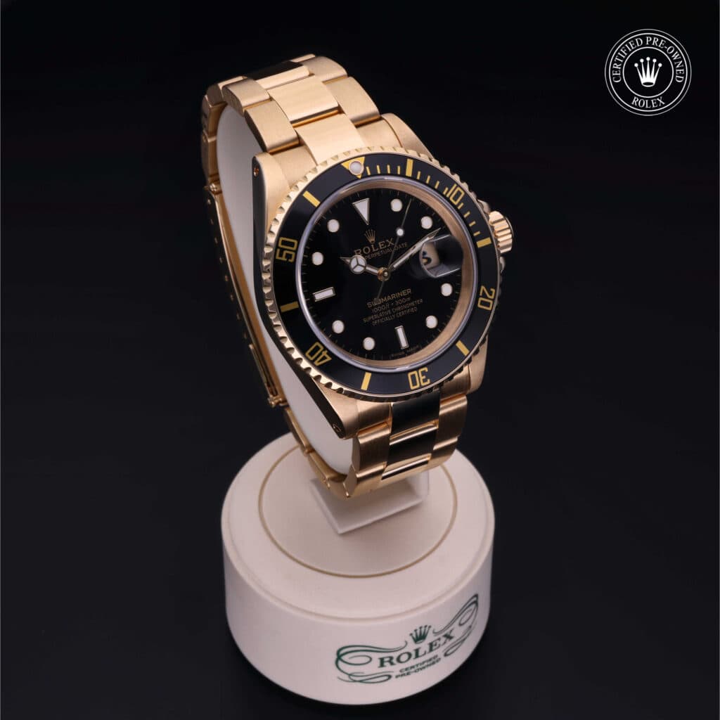 Oyster Perpetual Submariner Date - image 6