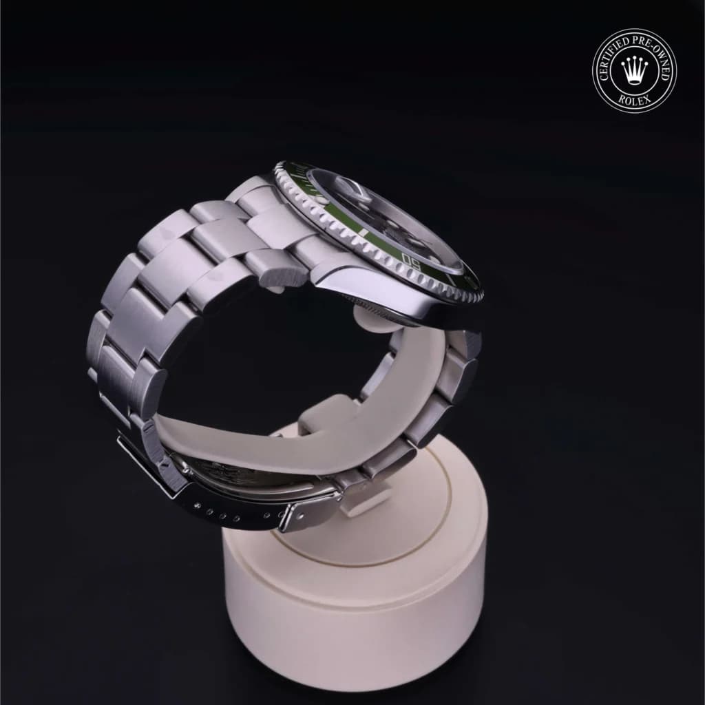 Oyster Perpetual Submariner Date - image 5