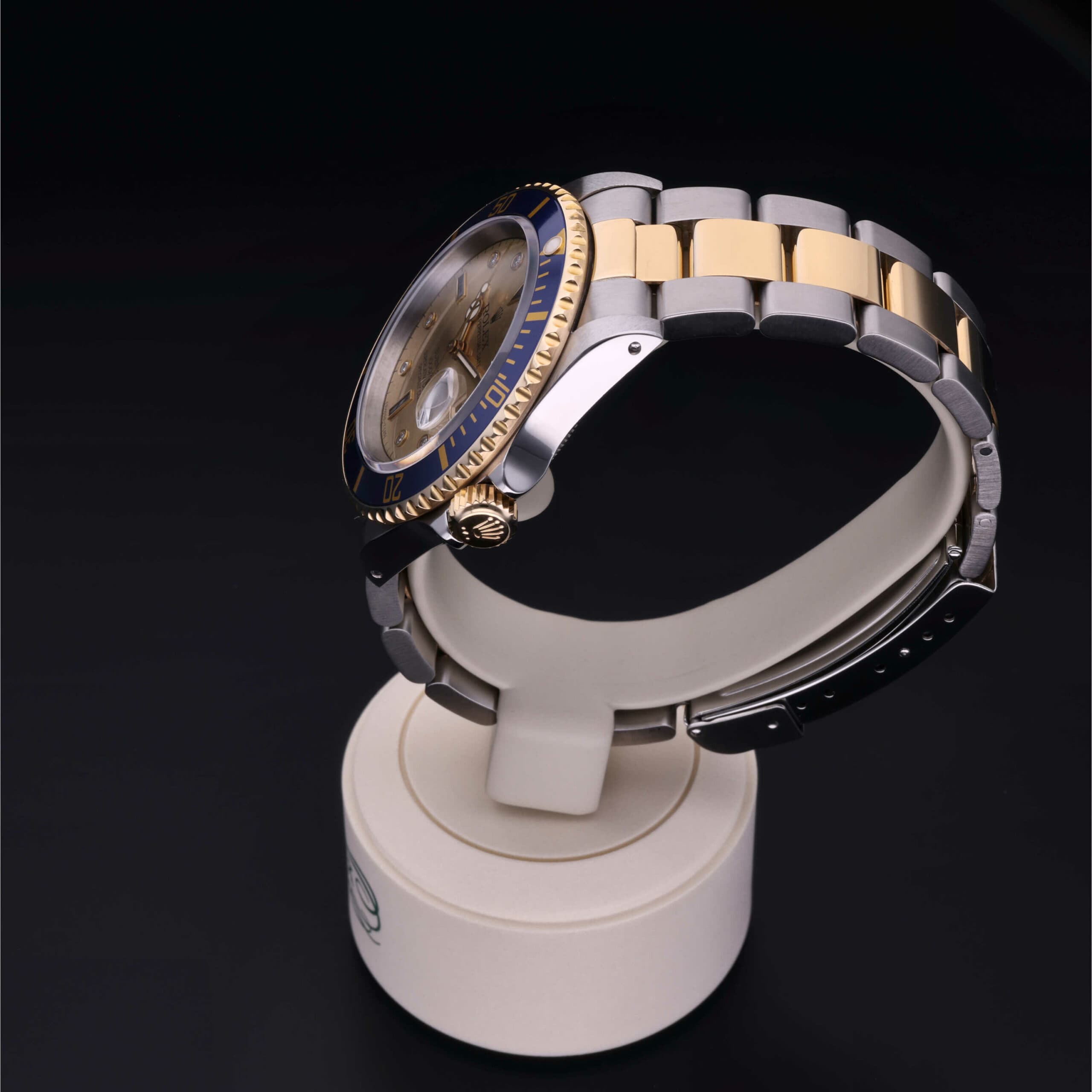 Oyster Perpetual Submariner Date - image 3