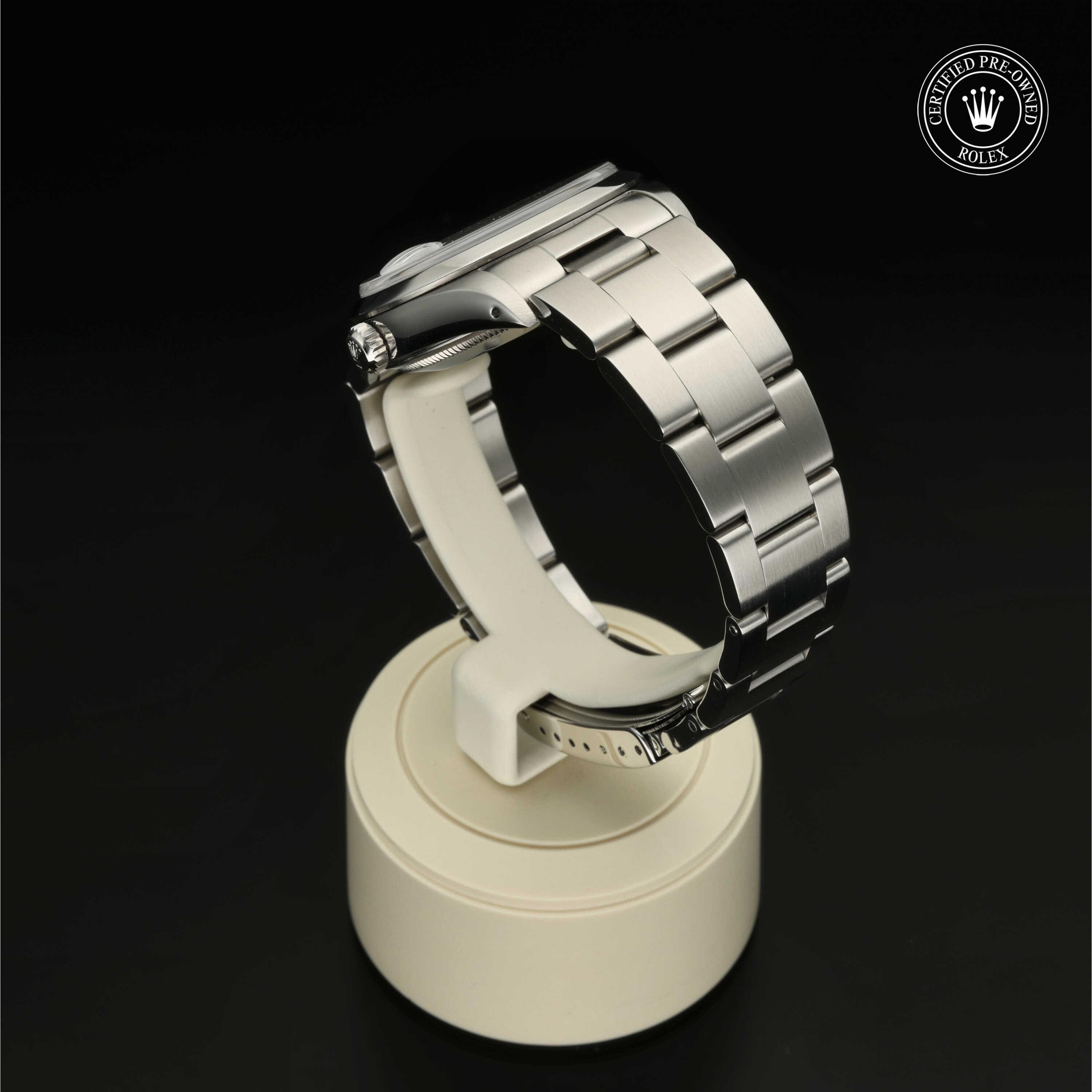 Oyster Perpetual Date 34 - image 4